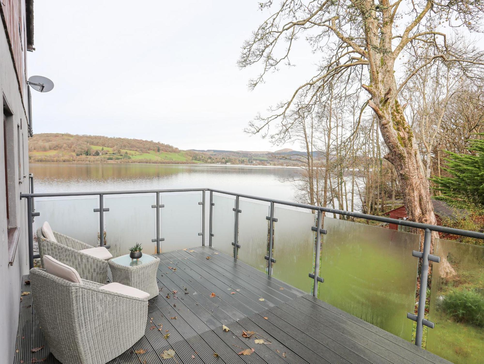 Vyrnwy Lakeside - Bala Lake Экстерьер фото